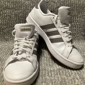 Adidas white leather sneakers with gray stripes and Cloudfoam Comfort